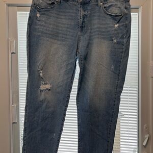 woman’s distressed blue jeans  size 20